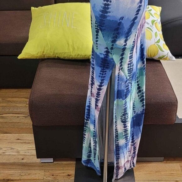 Derek Heart Dress - Picture 12 of 12